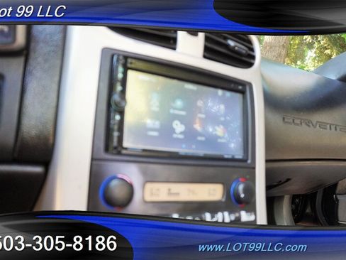 Used 2005 Chevrolet Corvette Coupe w/ Preferred Equipment Group RWD image 19