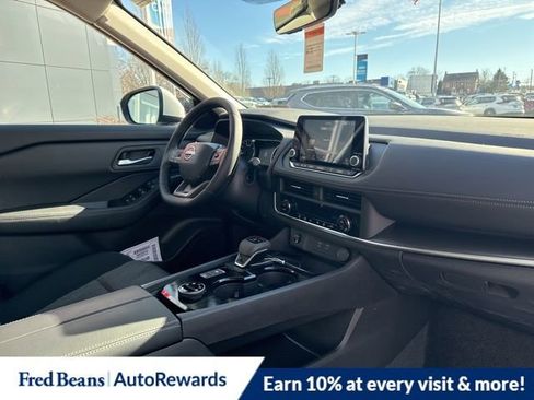 New 2026 Nissan Rogue SV image 10