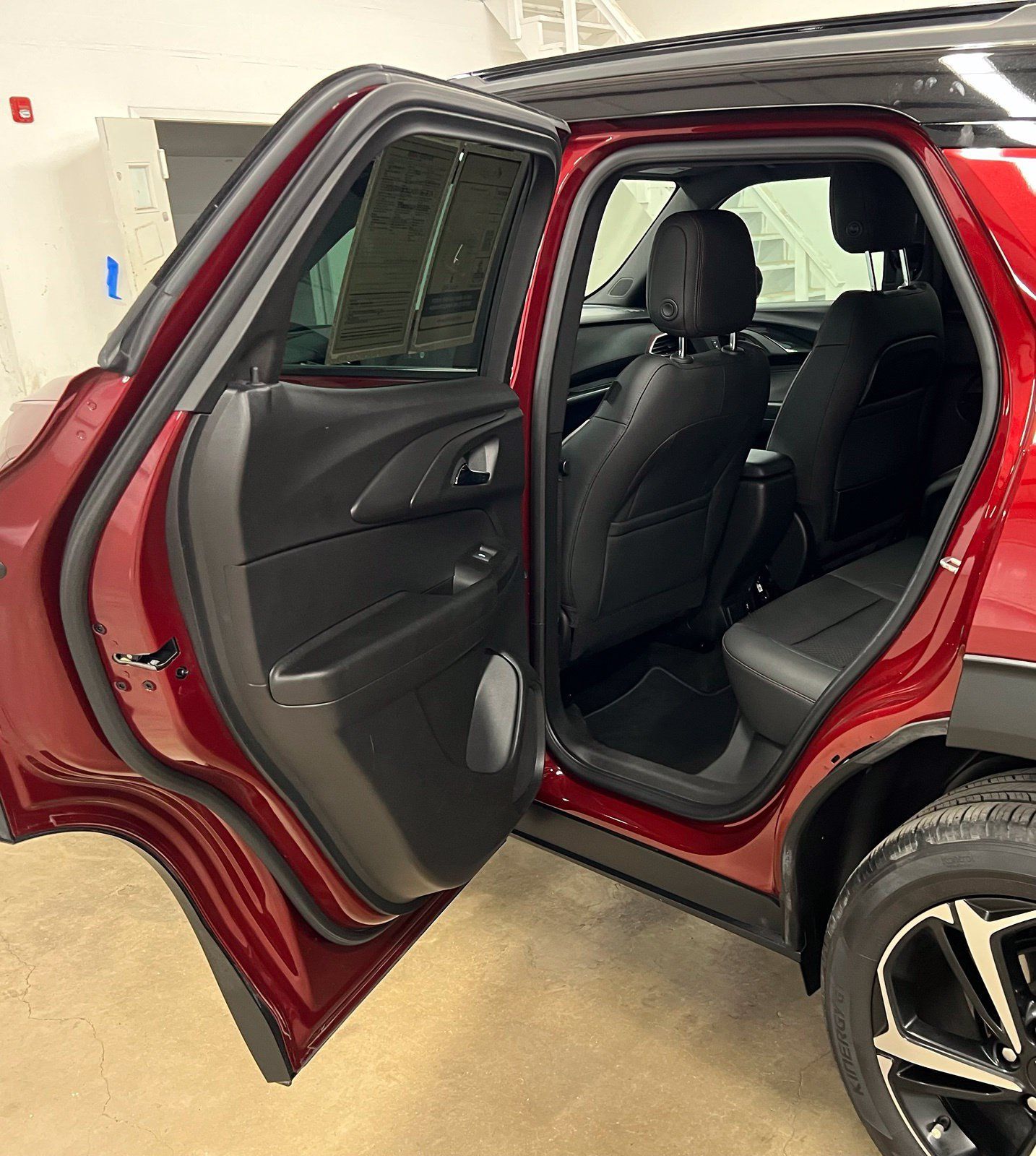 Used 2023 Chevrolet TrailBlazer RS w/ Convenience Package FWD image 23