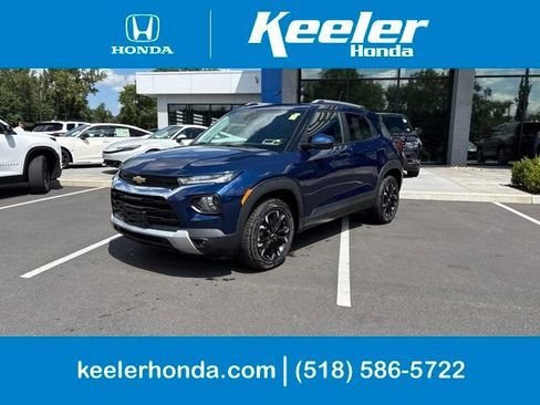 Used 2023 Chevrolet TrailBlazer LT w/ Convenience Package AWD/4WD image 1