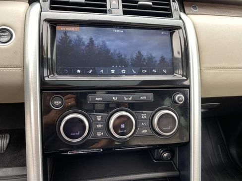 Used 2019 Land Rover Discovery HSE AWD/4WD image 17