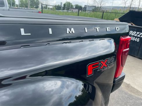 Used 2022 Ford F450 Limited w/ FX4 Off-Road Package image 12