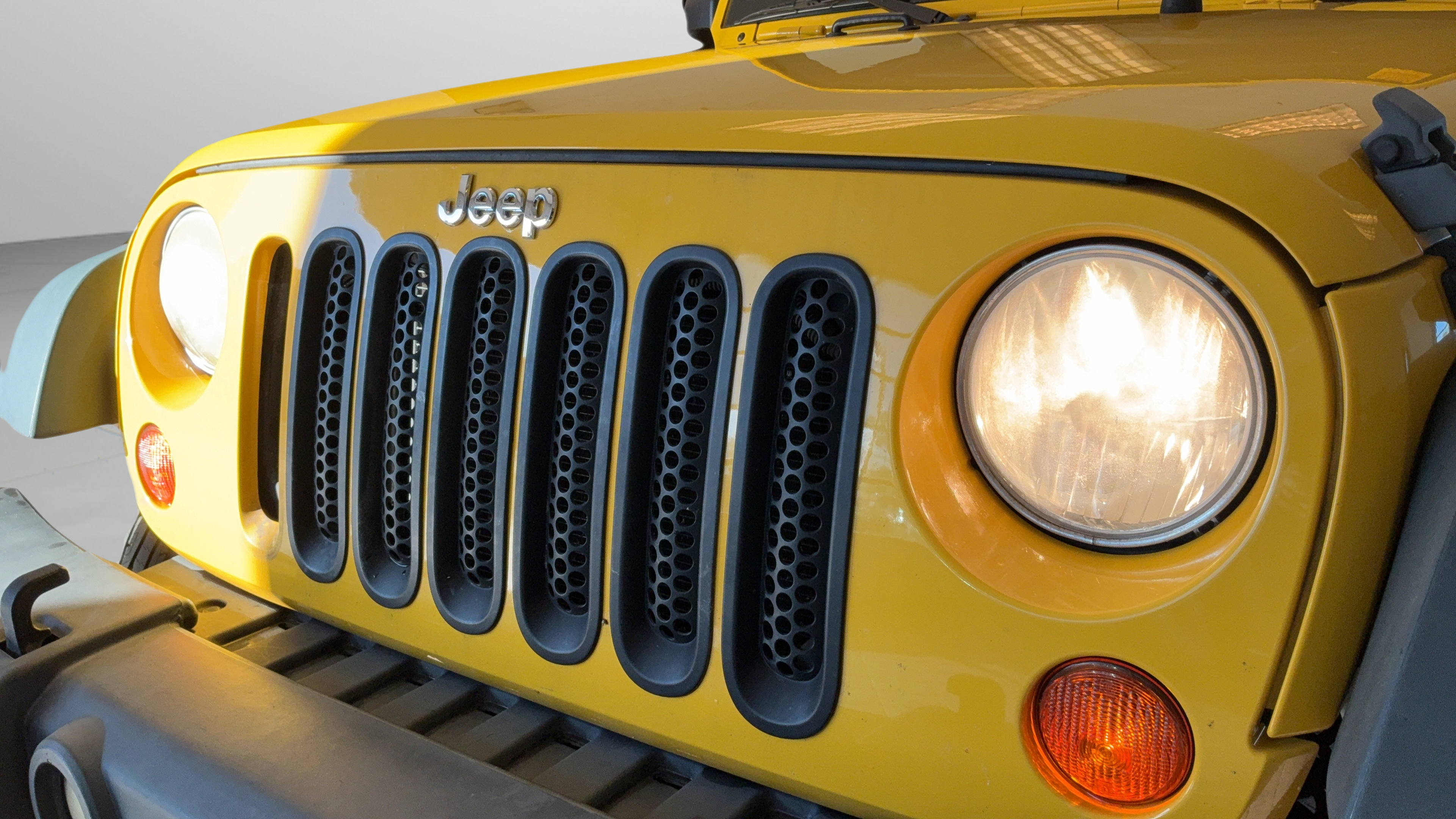 Used 2009 Jeep Wrangler X AWD/4WD image 48
