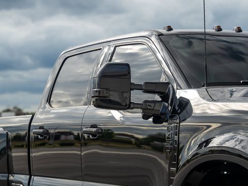 Used 2025 Ford F450 Platinum image 22