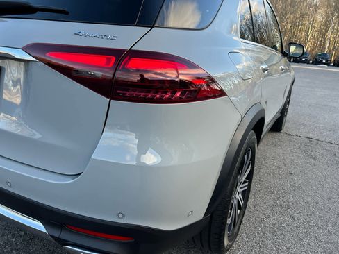 Used 2024 Mercedes-Benz GLE 350 4MATIC image 29