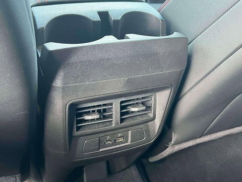 Used 2025 Chevrolet Colorado Z71 w/ Technology Package image 16