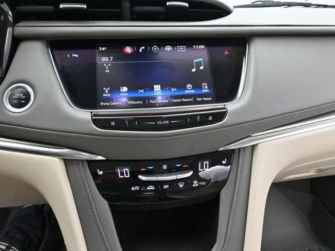 Used 2017 Cadillac XT5 Luxury w/ Driver Awareness Package FWD image 25