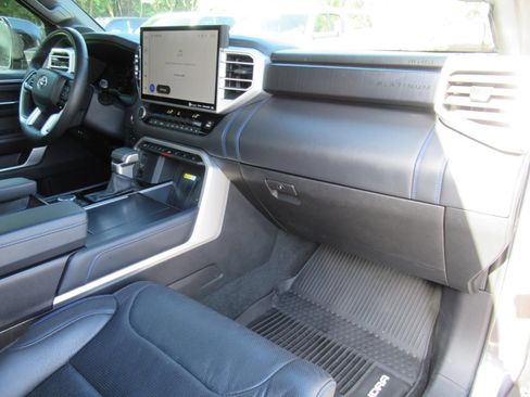 Used 2023 Toyota Tundra Platinum AWD/4WD image 11