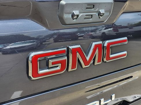 Used 2024 GMC Sierra 1500 Denali RWD image 39