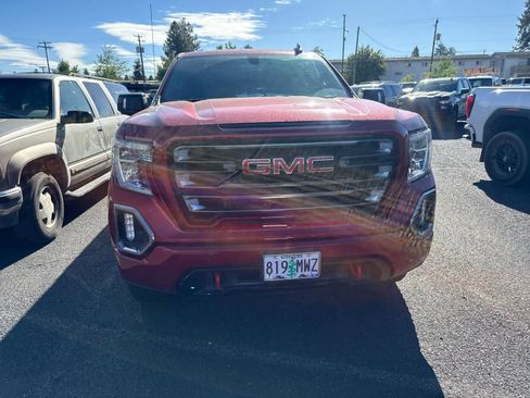 Used 2021 GMC Sierra 1500 AT4 w/ AT4 Preferred Package AWD/4WD image 2