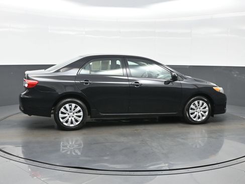 Used 2012 Toyota Corolla LE FWD image 7
