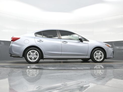 Used 2018 Subaru Impreza 2.0i Premium w/ Eyesight & BSD & Rcta AWD/4WD image 27