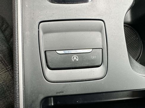 Used 2023 Ford Edge SE w/ Black Appearance Package image 27