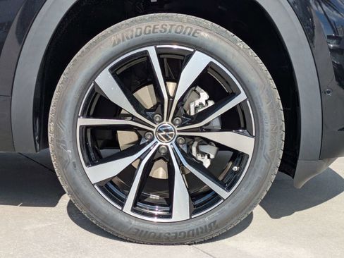 New 2026 Volkswagen Atlas SEL Premium R-Line AWD/4WD image 11