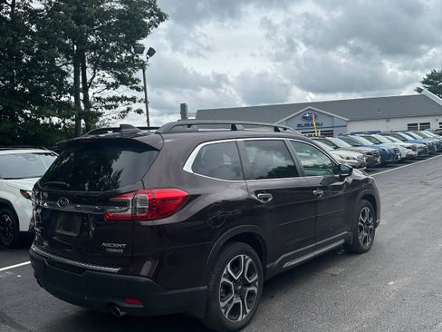 Used 2024 Subaru Ascent Touring AWD/4WD image 5