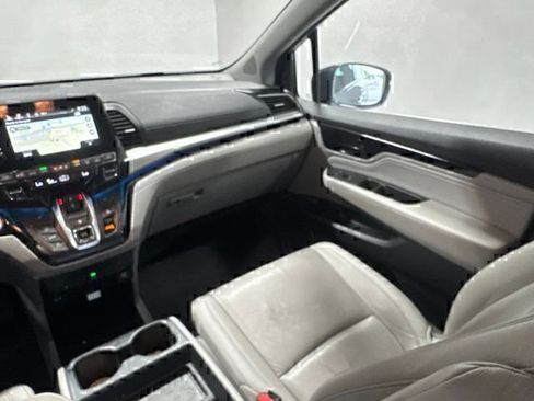 Used 2023 Honda Odyssey Touring image 25