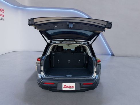 New 2025 Nissan Pathfinder SV image 19