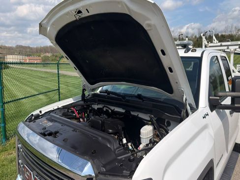 Used 2019 GMC Sierra 2500 4x4 Double Cab w/ Sierra Convenience Package image 31