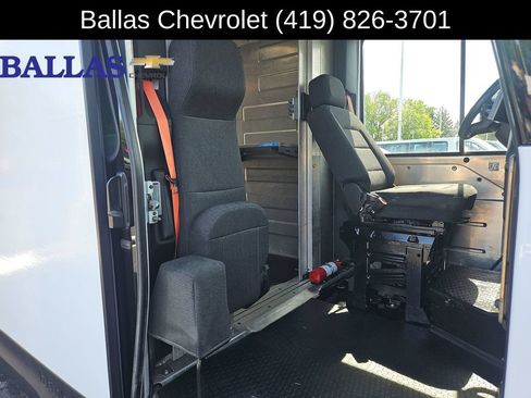 Used 2024 Chevrolet Brightdrop 600 AWD/4WD image 28