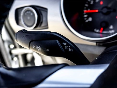 Used 2023 Ford Mustang Premium image 19