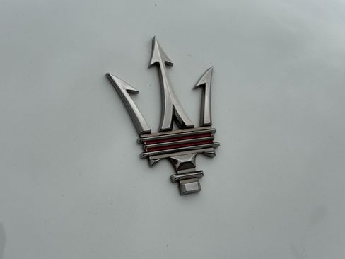 Used 2022 Maserati Ghibli Trofeo RWD image 59