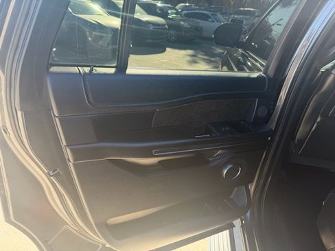 Used 2018 Ford Expedition Max Limited w/ Equipment Group 302A image 9
