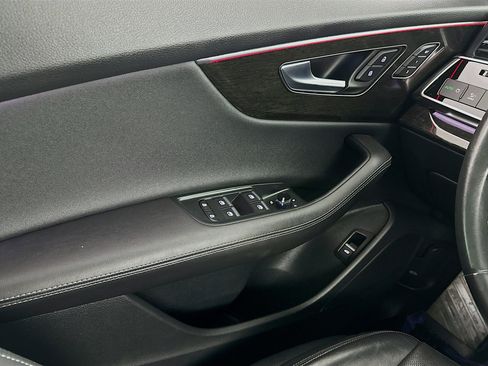 Used 2023 Audi Q8 Premium Plus w/ Premium Plus Package image 15