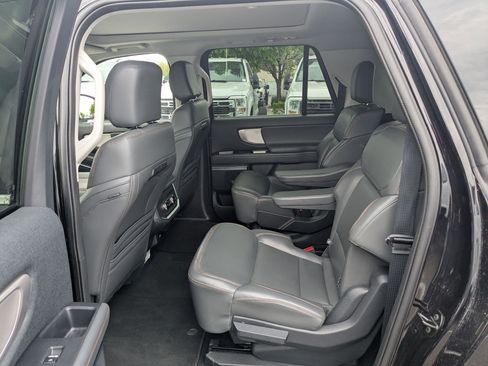 Certified 2025 Ford Expedition Max Active AWD/4WD image 33