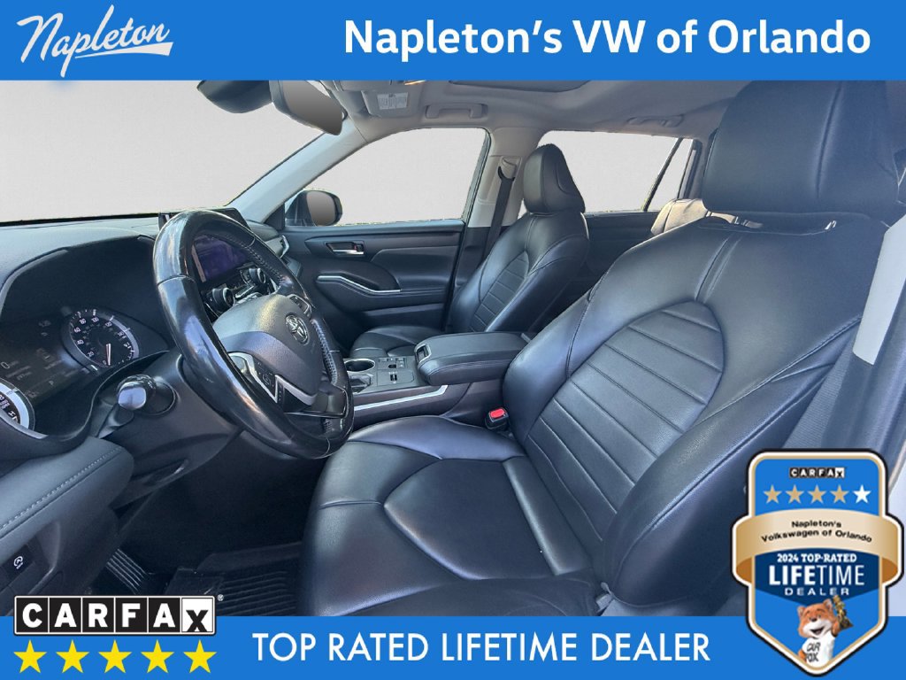 Used 2023 Toyota Highlander XLE FWD image 23