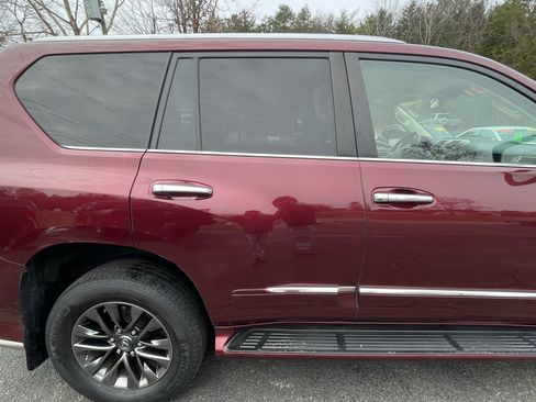 Used 2017 Lexus GX 460 Premium image 10
