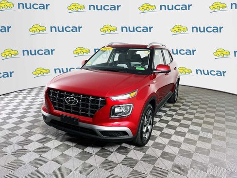 Certified 2026 Hyundai Venue SEL FWD image 3