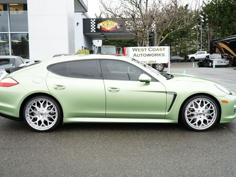 Used 2011 Porsche Panamera 4 AWD/4WD image 8