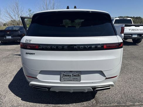 Used 2025 Land Rover Range Rover Sport Dynamic SE image 33