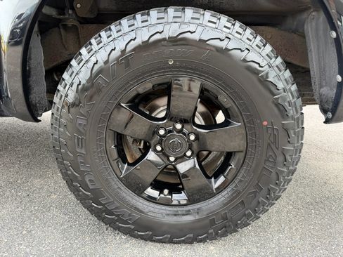 Used 2009 Nissan Frontier SE w/ SE Value Truck Pkg RWD image 30