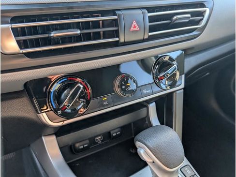 Used 2023 Kia Seltos LX image 21