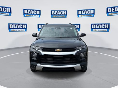 Used 2023 Chevrolet TrailBlazer LT w/ Convenience Package FWD image 3