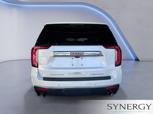Used 2021 GMC Yukon Denali w/ Denali Premium Package AWD/4WD image 6