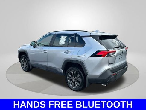 Used 2023 Toyota RAV4 XLE Premium image 7