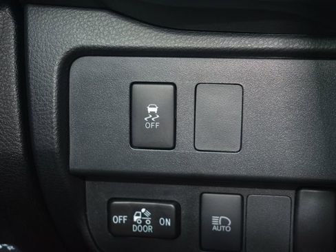 Used 2023 Toyota Tacoma SR RWD image 16