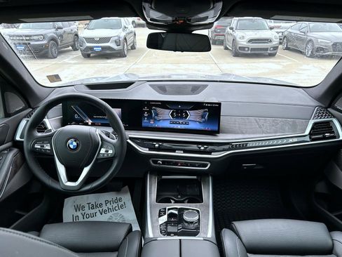 Used 2024 BMW X5 xDrive40i w/ Premium Package image 12