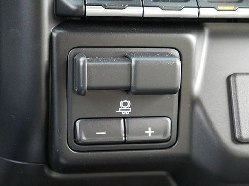 Used 2021 Chevrolet Silverado 2500 High Country w/ Z71 Off-Road Package image 45