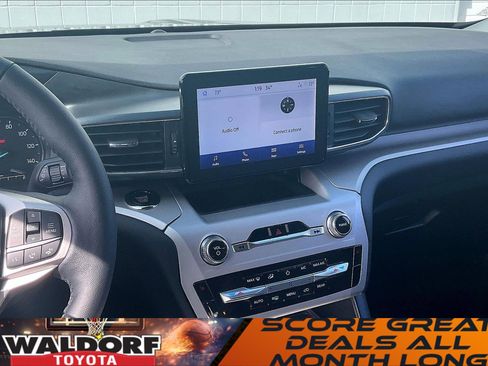 Used 2024 Ford Explorer XLT w/ Equipment Group 202A image 7