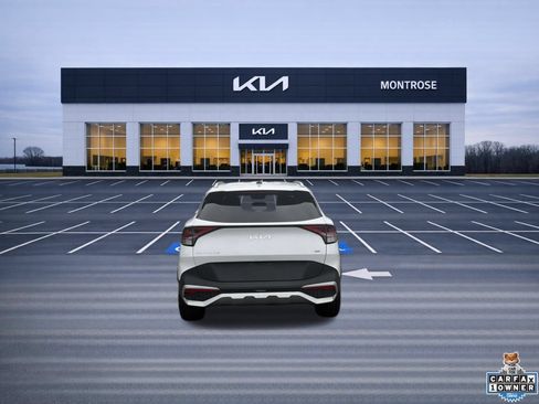 Certified 2025 Kia Sportage EX AWD/4WD image 7