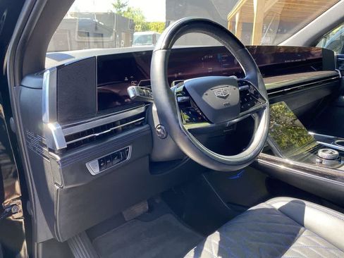 Certified 2026 Cadillac Escalade IQ Luxury 1 AWD/4WD image 2