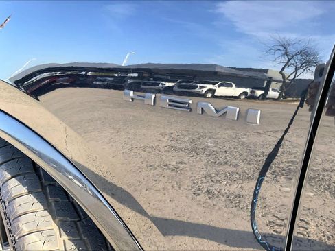 Used 2022 Dodge Durango R/T w/ Tow 'N Go Package image 32