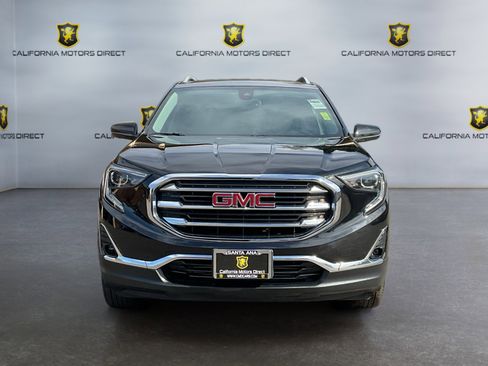 Used 2020 GMC Terrain SLT image 2