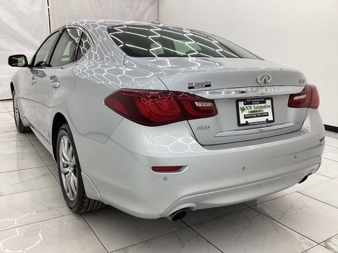 Used 2015 INFINITI Q70 3.7 image 8