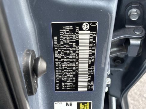 Used 2021 Toyota Corolla LE image 29