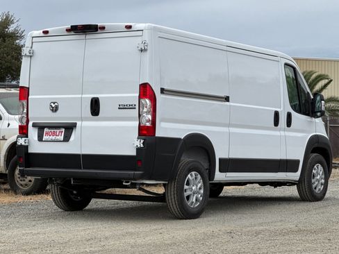 New 2026 RAM ProMaster 1500 w/ Quick Order Package 22G SLT image 3