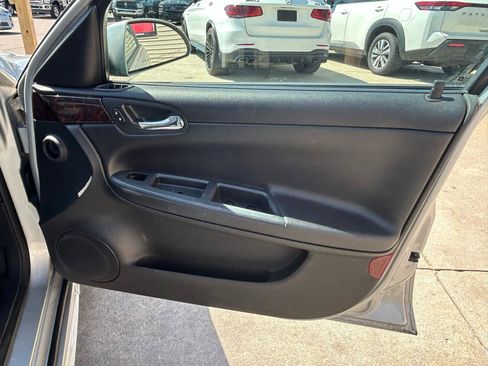 Used 2013 Chevrolet Impala LT w/ LT Sunroof Package FWD image 16